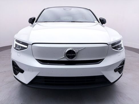 Used 2023 Volvo C40 P8 Recharge Ultimate image 11