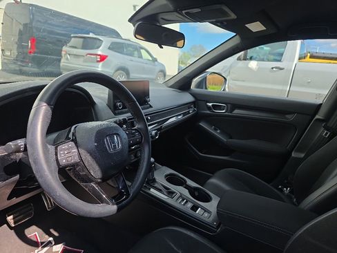 Used 2024 Honda Civic Sport image 7