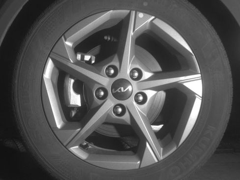Used 2025 Kia K4 FWD image 9