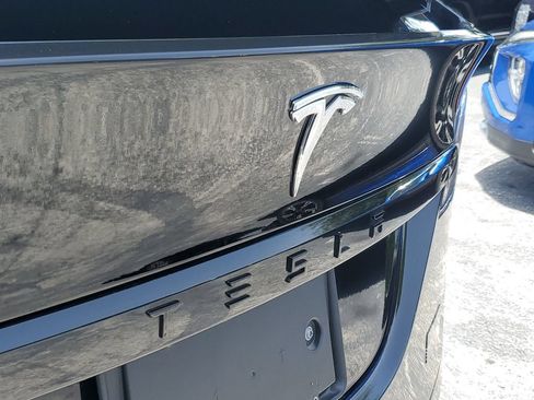 Used 2022 Tesla Model X Plaid AWD/4WD image 8