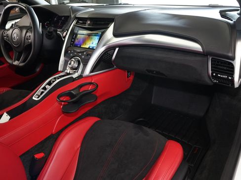 Used 2017 Acura NSX AWD/4WD image 7
