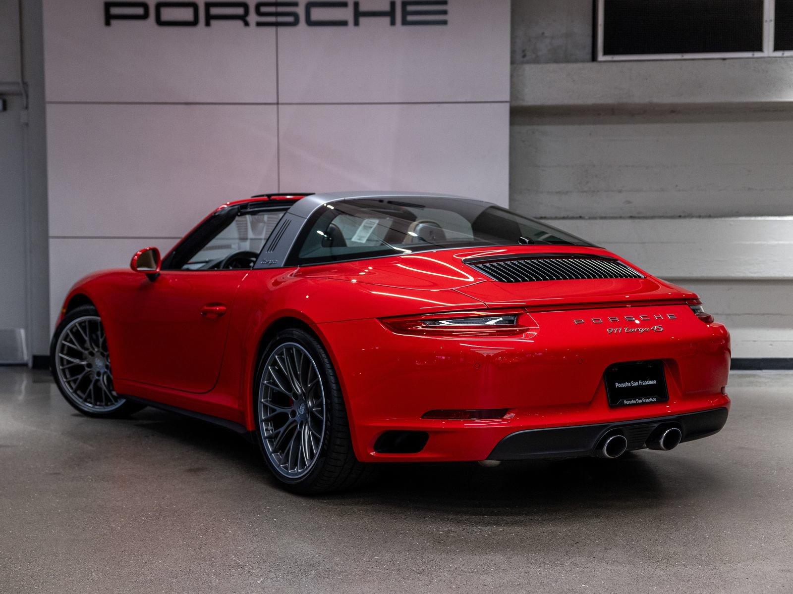 Certified 2019 Porsche 911 Targa 4S AWD/4WD image 3
