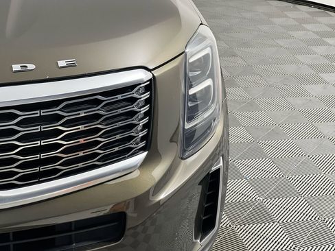 Used 2021 Kia Telluride SX w/ SX Prestige Package image 9