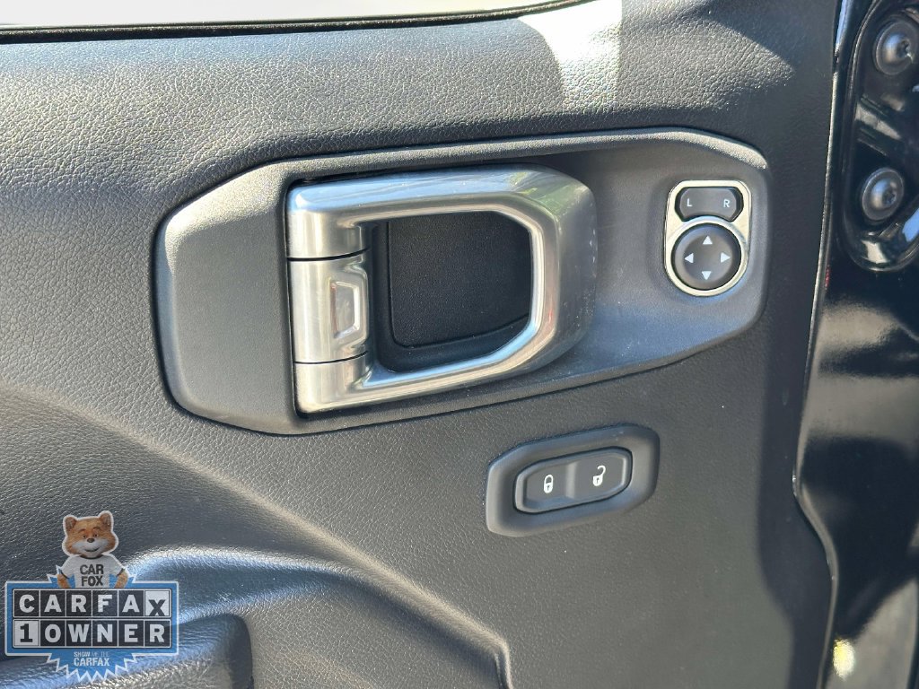 Used 2023 Jeep Wrangler Unlimited w/ Cold Weather Group AWD/4WD image 20