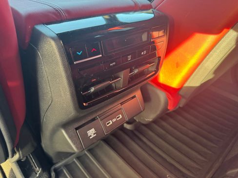 Used 2024 Acura MDX A-Spec image 10