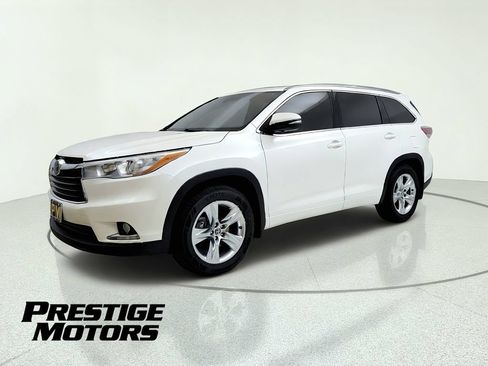 Used 2016 Toyota Highlander Limited Platinum AWD/4WD image 3
