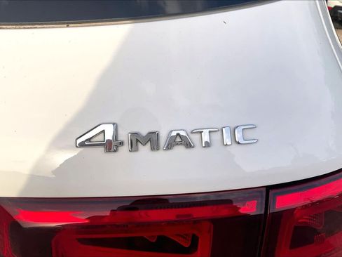 Used 2023 Mercedes-Benz GLB 250 4MATIC image 10