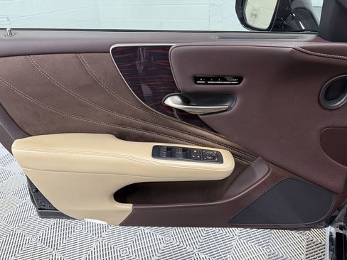 Used 2019 Lexus LS 500 AWD w/ Interior Upgrade Package image 10