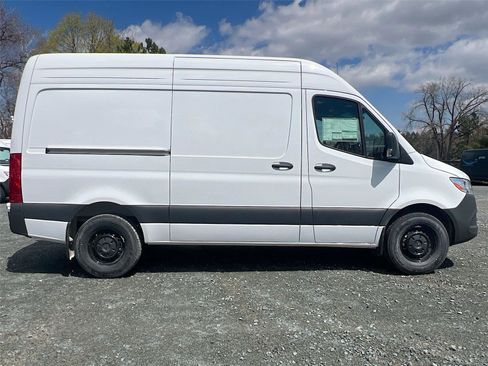 New 2025 Mercedes-Benz Sprinter 2500 image 7