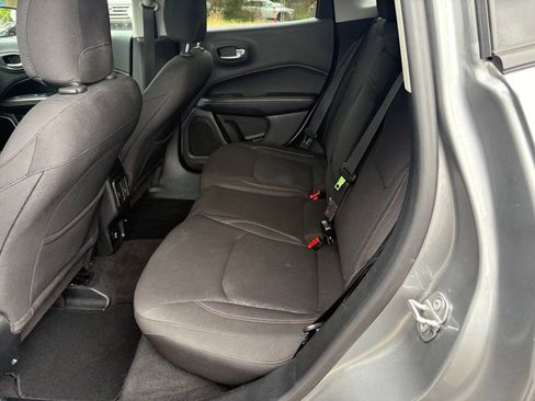 Used 2017 Jeep Compass Sport w/ Tech Group AWD/4WD image 13