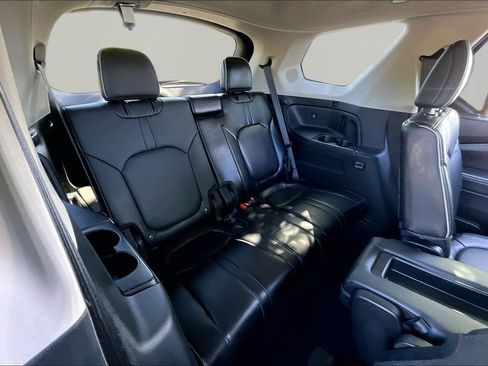 Used 2025 Honda Pilot Elite image 20