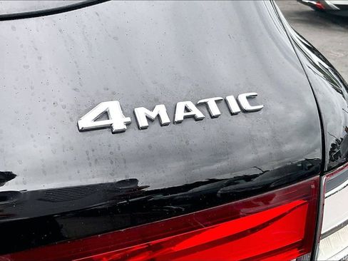 Used 2018 Mercedes-Benz GLC 300 4MATIC image 25