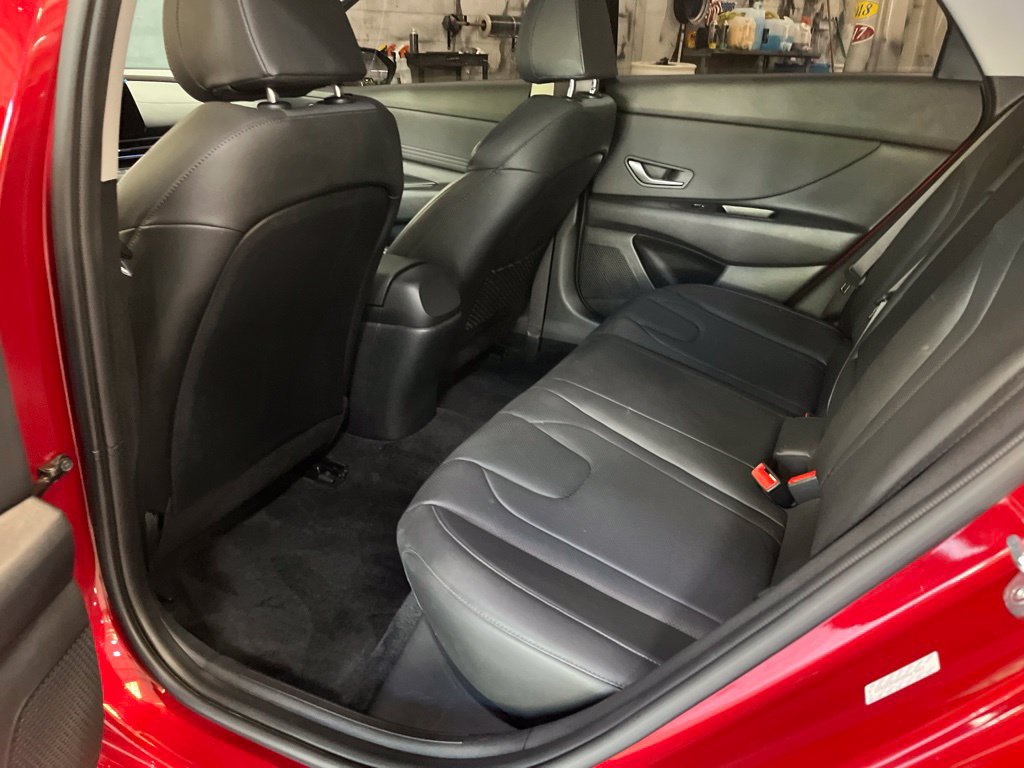 Used 2023 Hyundai Elantra Limited FWD image 20