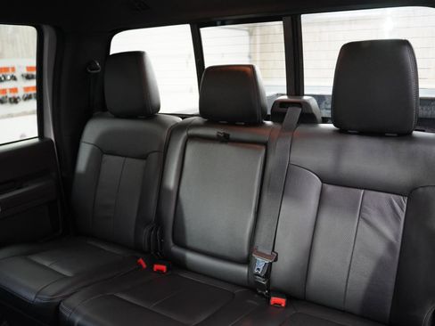 Used 2015 Ford F250 Lariat w/ Chrome Package image 33