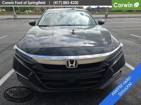 Used 2019 Honda Accord Touring image 2