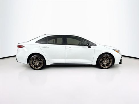 Certified 2024 Toyota Corolla SE w/ Convenience Package image 10