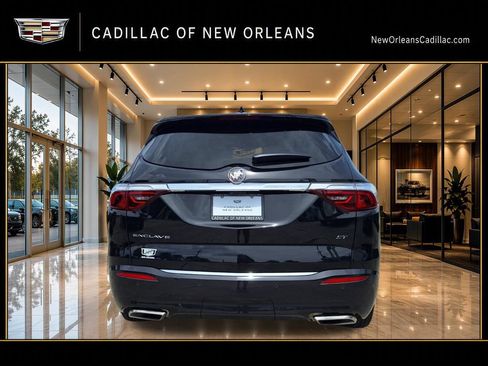 Used 2023 Buick Enclave Essence w/ Experience Buick Package FWD image 4