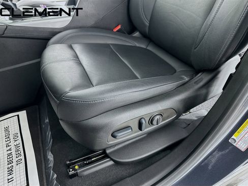 Used 2022 Chevrolet Blazer LT FWD image 28
