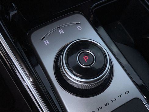 Certified 2022 Kia Sorento SX Prestige w/ Panoramic Sunroof Package image 23