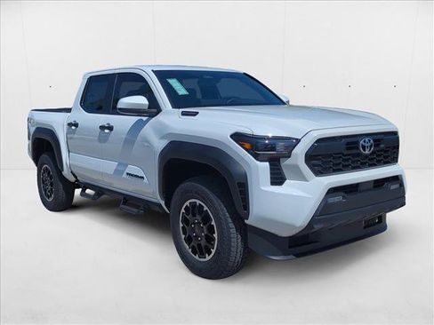New 2025 Toyota Tacoma TRD Off-Road image 3