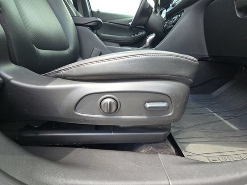 Used 2023 Buick Encore GX Essence w/ Experience Buick Package FWD image 16