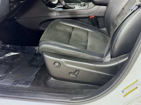 Used 2022 Jeep Grand Cherokee Laredo X AWD/4WD image 19
