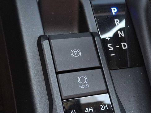 Used 2025 Toyota 4Runner SR5 AWD/4WD image 22