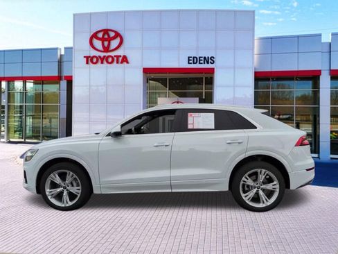 Used 2023 Audi Q8 Premium Plus AWD/4WD image 6
