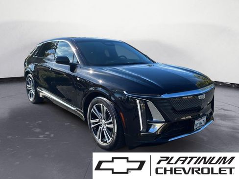 Used 2024 Cadillac Lyriq Luxury RWD image 1