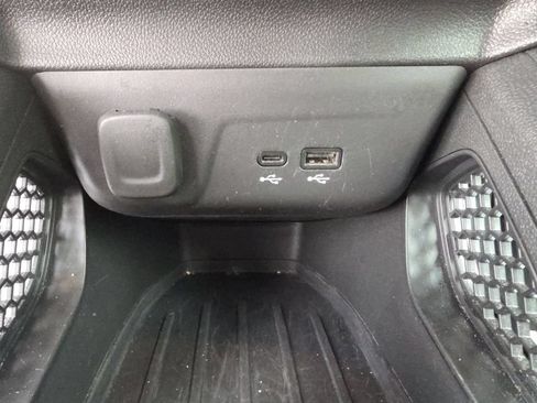 Used 2025 Chevrolet TrailBlazer LT AWD/4WD image 6