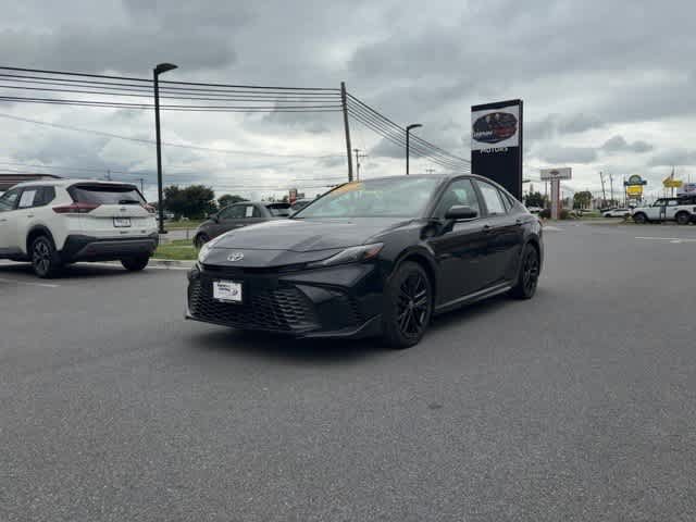 Used 2025 Toyota Camry SE w/ Convenience Package AWD/4WD image 8