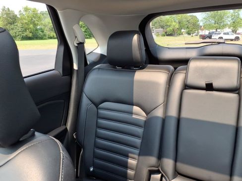 Used 2022 Ford Edge SEL w/ Convenience Package AWD/4WD image 13