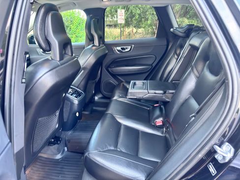 Used 2018 Volvo XC60 T5 Inscription w/ Convenience Package AWD/4WD image 35