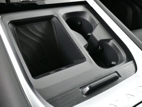 Used 2026 Nissan Armada SL RWD image 31