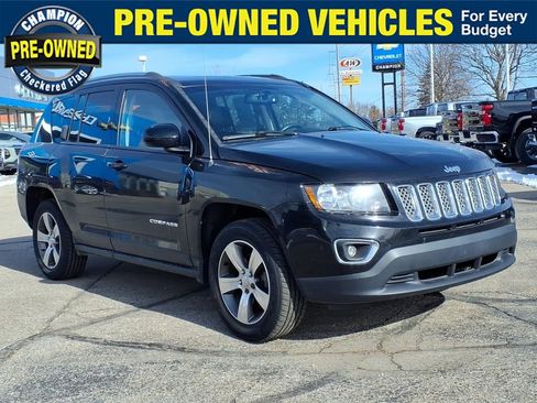 Used 2016 Jeep Compass High Altitude image 1