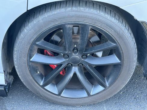 Used 2017 Dodge Charger R/T Scat Pack w/ Beats Audio Group RWD image 13