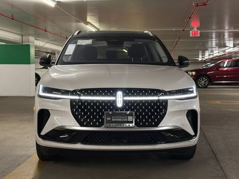 New 2026 Lincoln Nautilus Reserve AWD/4WD image 3