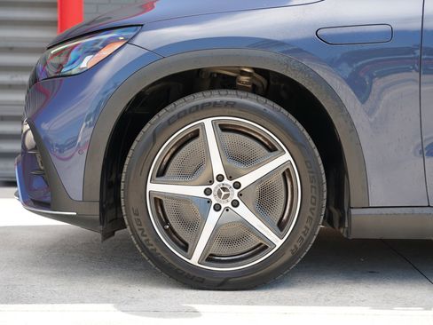 Used 2023 Mercedes-Benz EQE 500 4MATIC SUV image 8