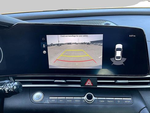 Used 2023 Hyundai Elantra Limited FWD image 26