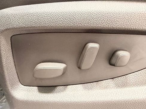 Used 2015 Chevrolet Silverado 1500 LTZ Z71 w/ LTZ Plus Package image 28