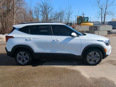 Used 2024 Kia Seltos S image 15