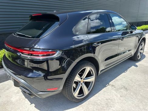 Certified 2023 Porsche Macan AWD/4WD image 9