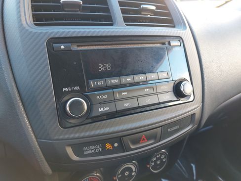 Used 2016 Mitsubishi Outlander Sport ES image 22