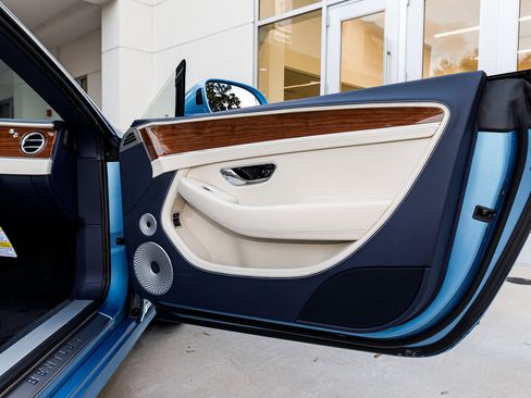 New 2026 Bentley Continental GTC image 41