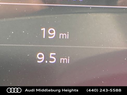 Used 2025 Audi Q5 Premium Plus w/ Premium Plus image 37