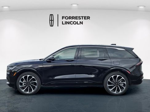 New 2026 Lincoln Nautilus Black Label image 6