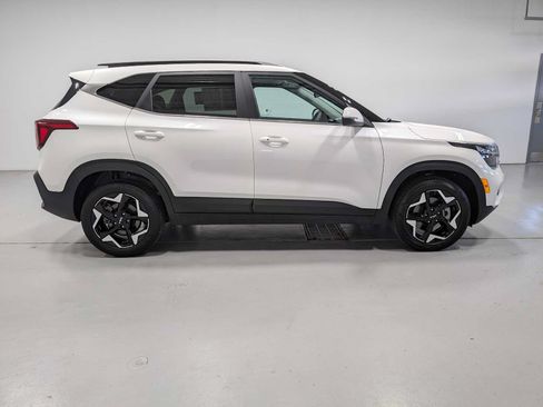 Certified 2024 Kia Seltos EX AWD/4WD image 7