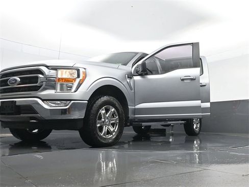 Used 2021 Ford F150 XLT w/ XTR Package image 30
