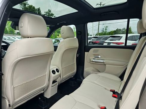 New 2026 Mercedes-Benz GLB 250 4MATIC image 24