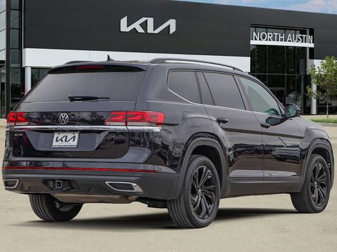 Used 2022 Volkswagen Atlas SE w/ Panoramic Sunroof Package image 6